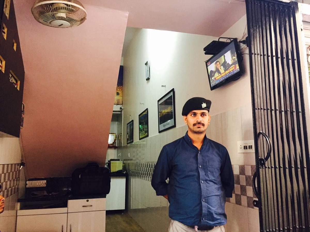 Hotel Ashirwad Udaipur Extérieur photo