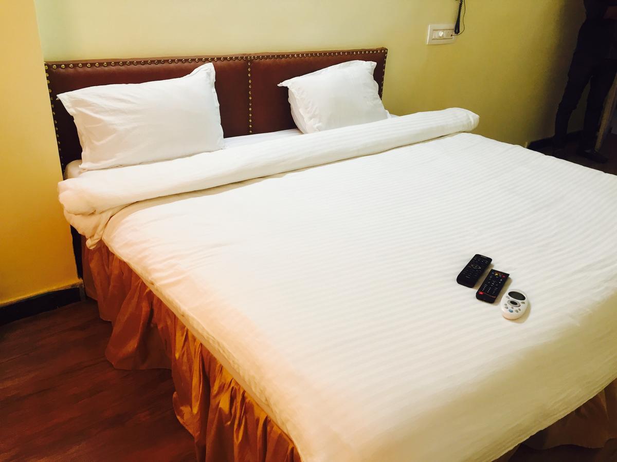 Hotel Ashirwad Udaipur Extérieur photo